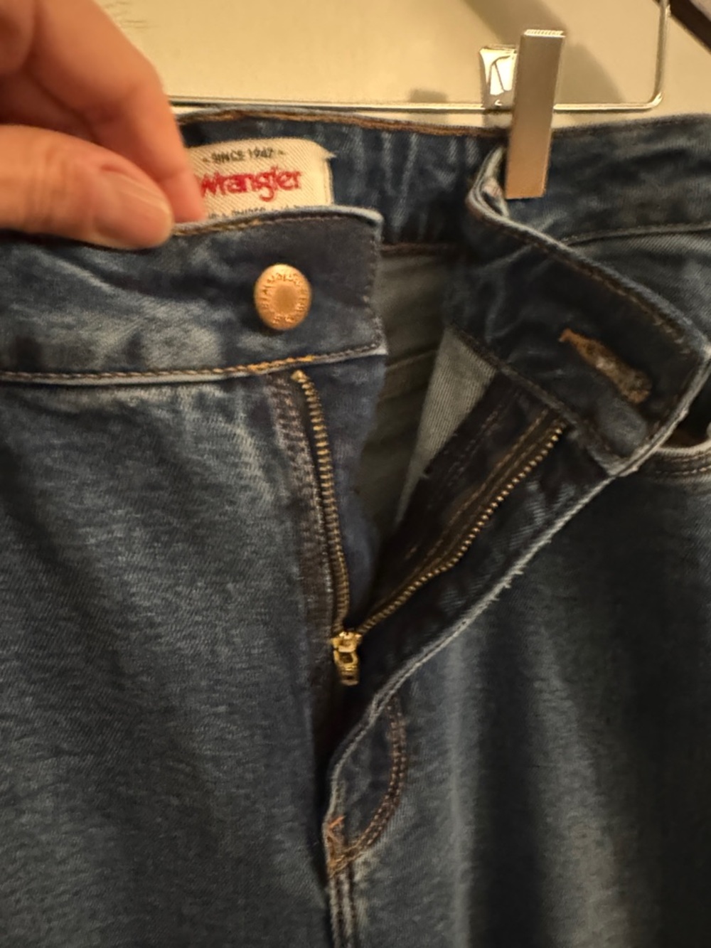 Wrangler Women's Blue high rise bold boot cut Jeans - Classic Denim - Picture 11 of 16